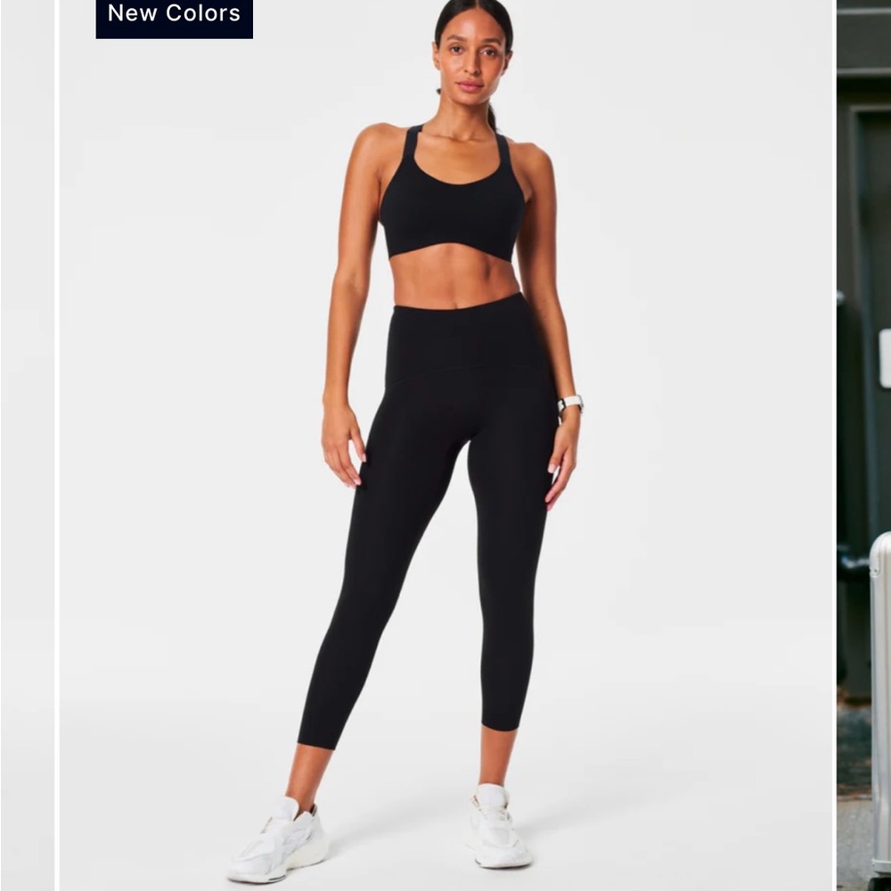 Brand new. Never worn spanx leggings